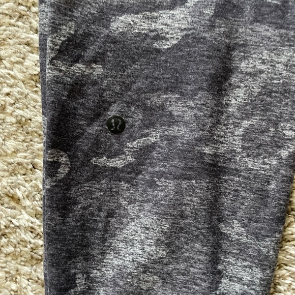 Lululemon Ready to rulu - Picture 2 of 3